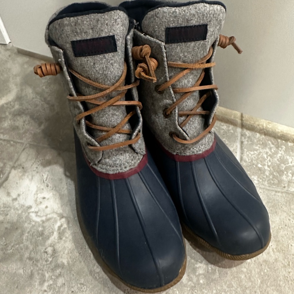 Sperry Navy Blue and Gray Winter Duck Boots